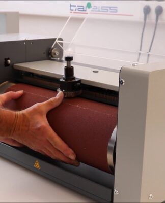 “Ứng dụng và lợi ích của Abriebprüfmaschine – Abrasion Tester DIN ISO 4549 trong lĩnh vực công nghiệp đo lường và thử nghiệm”