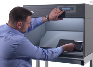 “Giải pháp CAC – Đơn giản hóa quy trình so sánh màu sắc với Light Booth, Light Box của VeriVide LED điểm tại điểm bán hàng”