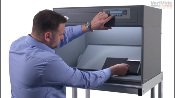 “Giải pháp CAC – Đơn giản hóa quy trình so sánh màu sắc với Light Booth, Light Box của VeriVide LED điểm tại điểm bán hàng”