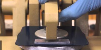 Bí quyết lựa chọn thiết bị TABER Test (Abrasion Resistance) cho ngành giày da & dệt may