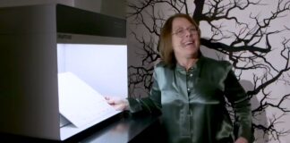 Why You Need to Use a Light Booth for Your Industrial Measurement and Testing Needs