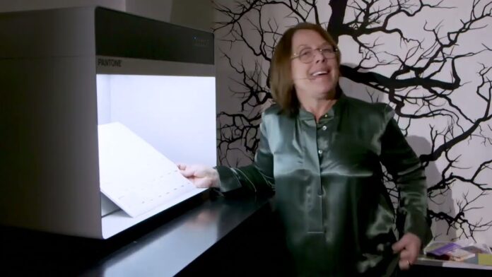 Why You Need to Use a Light Booth for Your Industrial Measurement and Testing Needs