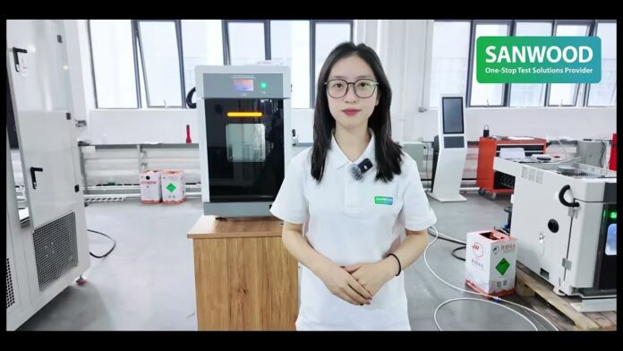 Thiết bị Benchtop constant temperature and humidity chamber – công cụ đắc lực cho các ứng dụng công nghiệp