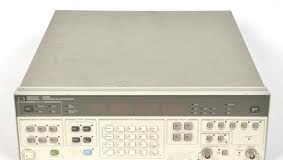 Hewlett-Packard / Agilent Technologies, Synthesizer/Function Generator (3325B)