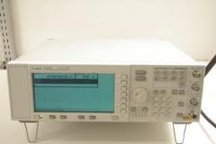 Hewlett-Packard / Agilent Technologies, ESG-AP Series Analog RF Signal Generator, 4 GHz (E4426B)