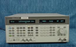 Hewlett-Packard / Agilent Technologies, ESG-A Series Analog RF Signal Generator, 3 GHz (E4421B)