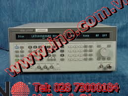 Hewlett-Packard / Agilent Technologies, ESG-A Series Analog RF Signal Generator, 3 GHz (E4421B)